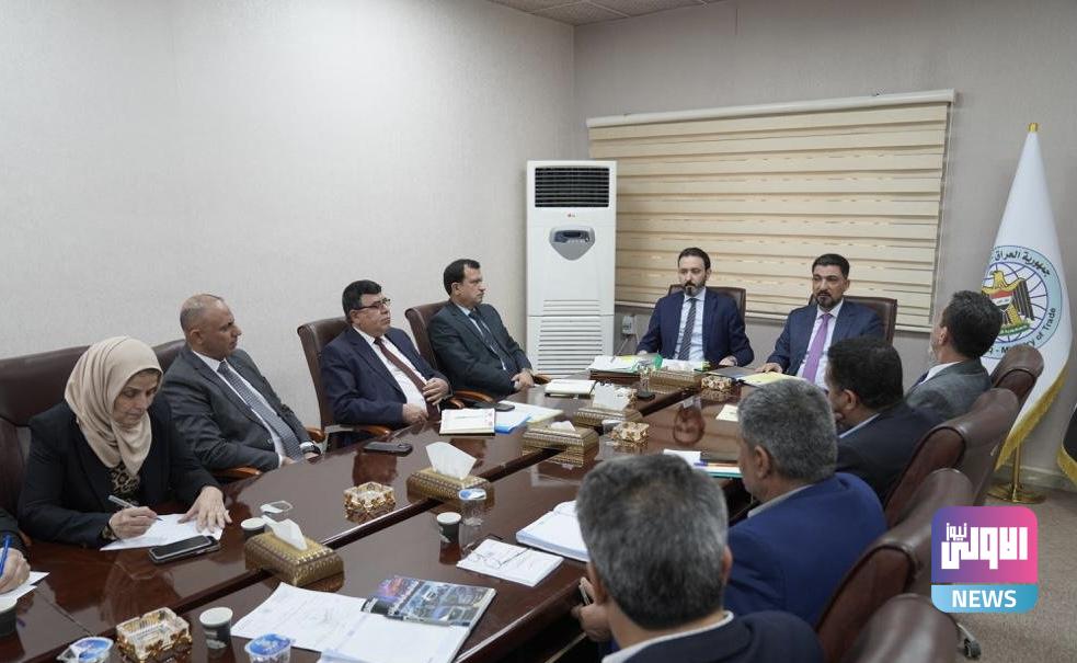 التجارة تناقش إجراءات الإسراع باستكمال مشروع أتمتة البطاقة التموينية 1 IMG 8569